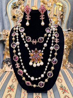 Elegant Pink Crystal & Pearl Statement Necklace Set